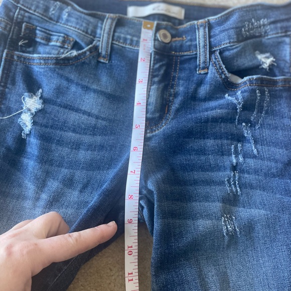 KanCan distressed ankle slit‎ skinny jeans. Women size 3/25 - Picture 4 of 14